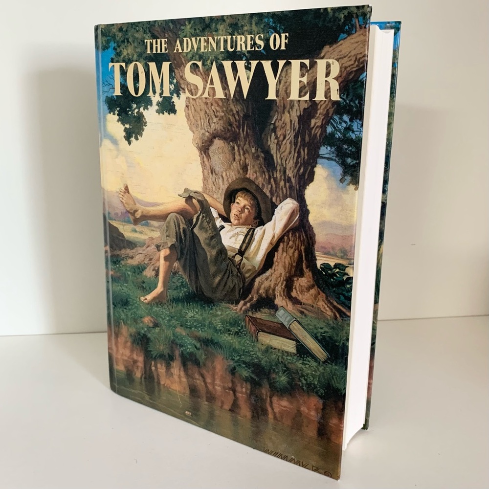 Tom Sawyer illustrated hardcover book